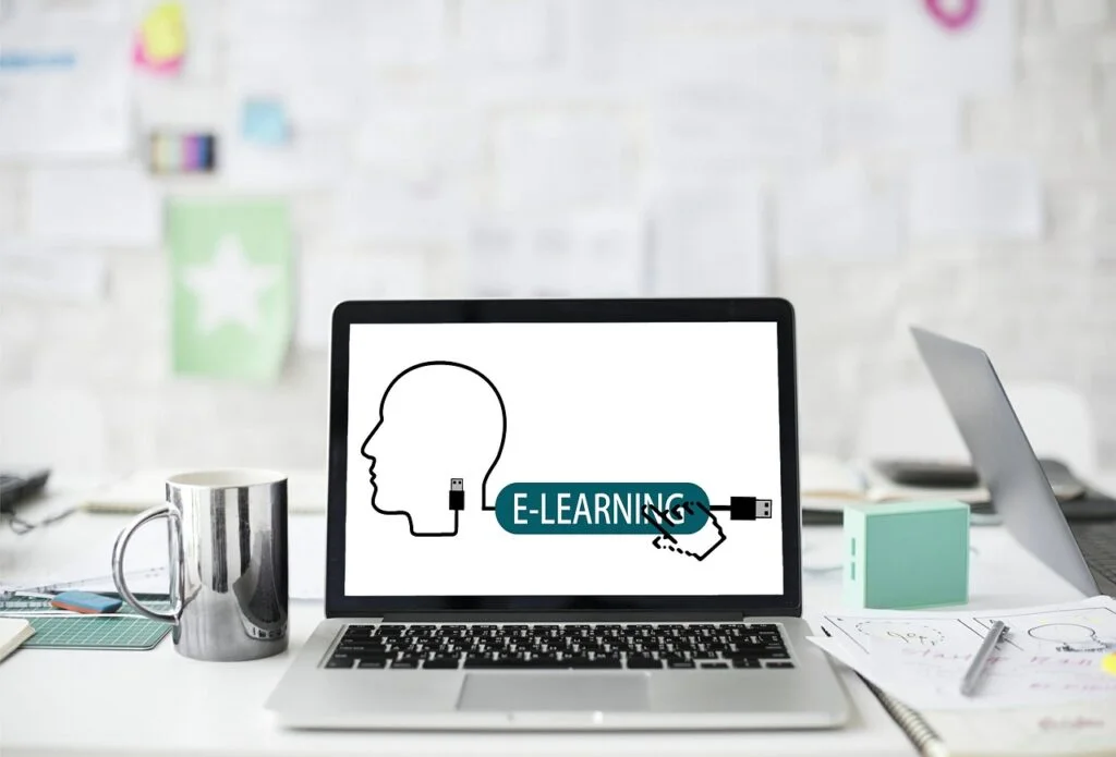 e-learning, training, school-3734521.jpg
